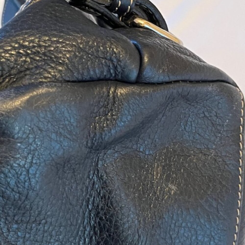 LAURA DI MAGGIO | Black Pebbled Leather Shoulder bag with Charm Padlock-EUC - Picture 15 of 15